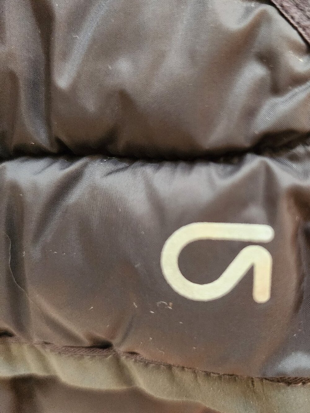 GapFit PrimaLoft Hybrid Hooded Puffer Jacket Black Medium | Thumbholes - Picture 8 of 9